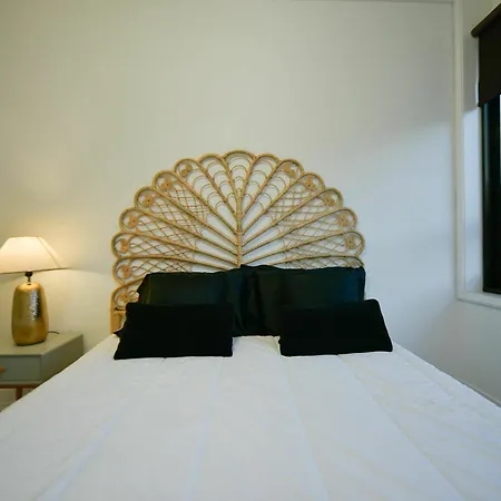 Apartment M *